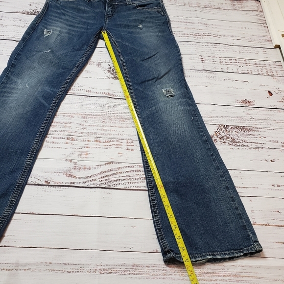 Silver Jeans Aiko Mid Boot Cut Distressed with embroidery and studs. - Picture 16 of 16